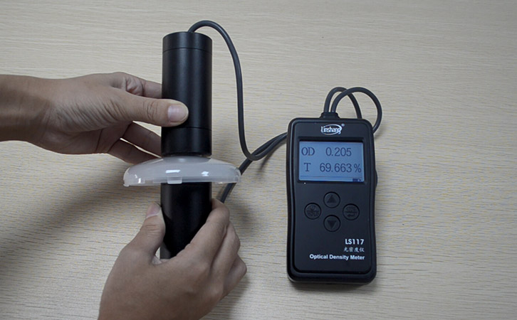 吸頂燈罩透光率測試儀LS117實測 吸頂燈罩透光率測試儀LS117實測