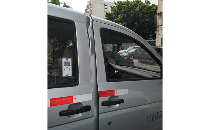 無線分體式透光率儀測(cè)汽車側(cè)擋